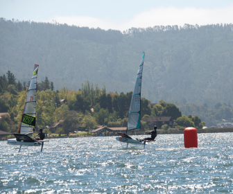 Skeeta sailor Matias del Solar leading at the top mark at the inaugural Chile Cup